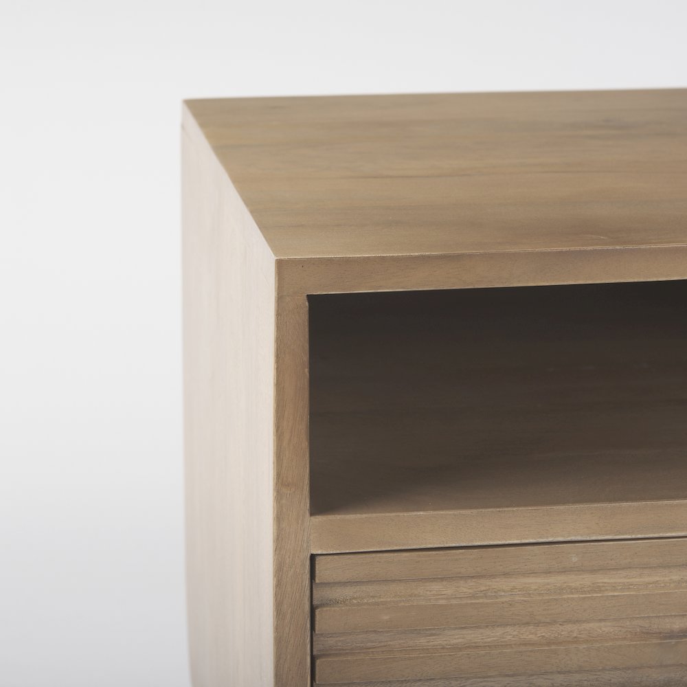 Sable  19.0L x 19.0W x 21.5H Light Brown Wood Side Table. Picture 13
