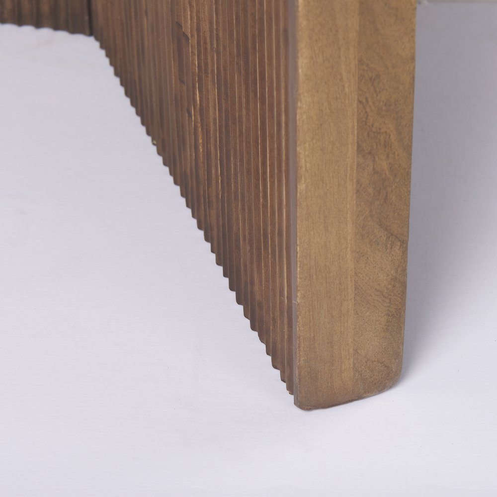 32" Round Tabletop Fluted Wood Base Foyer Accent Table. Picture 8