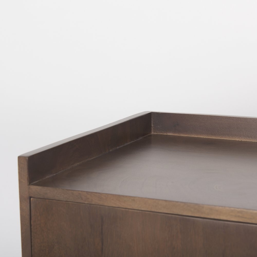 Lillie Medium Brown Wood 4 Door Tray Top Sideboard. Picture 2