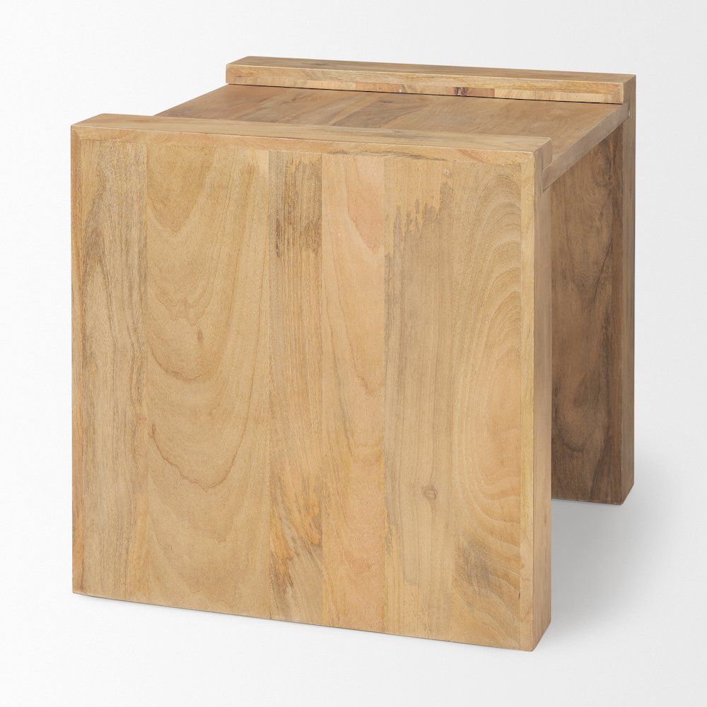 Light Wood Accent Table. Picture 5