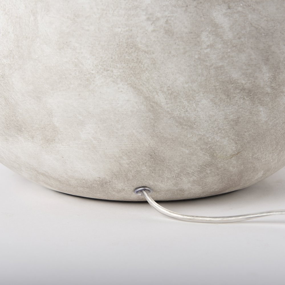 MehdCream Ceramic Table Lamp. Picture 4