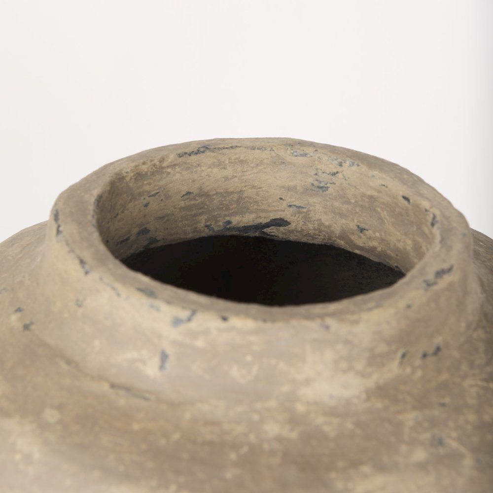 Bala Large Gray Paper Mache Vase. Picture 6