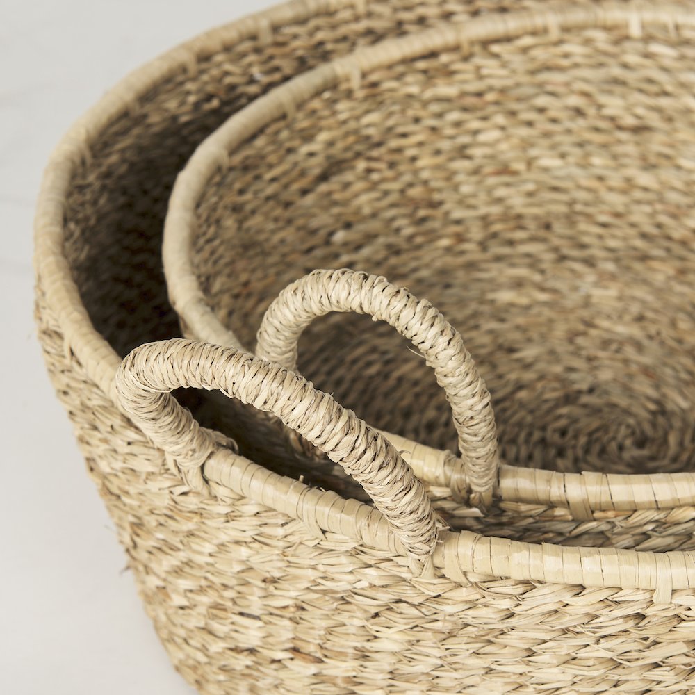 Set Of 2 Deep Nesting Seagrass Baskets Handles. Picture 8