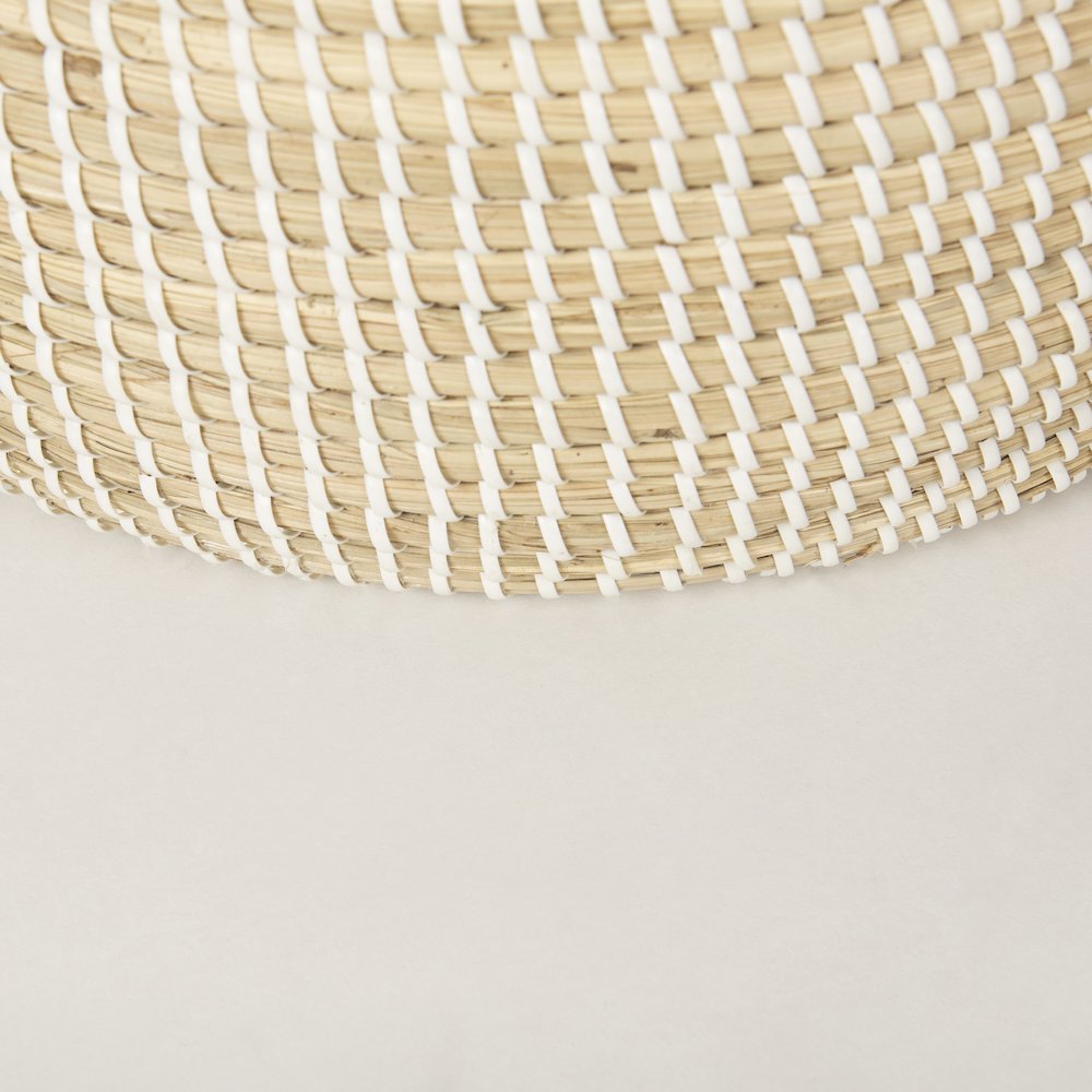Set Of 2 Seagrass Floor Baskets Lids And Handles. Picture 3