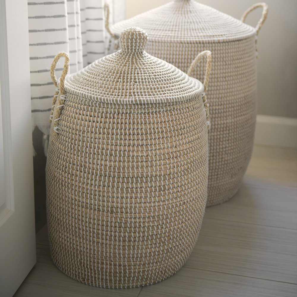 Set Of 2 Seagrass Floor Baskets Lids And Handles. Picture 5