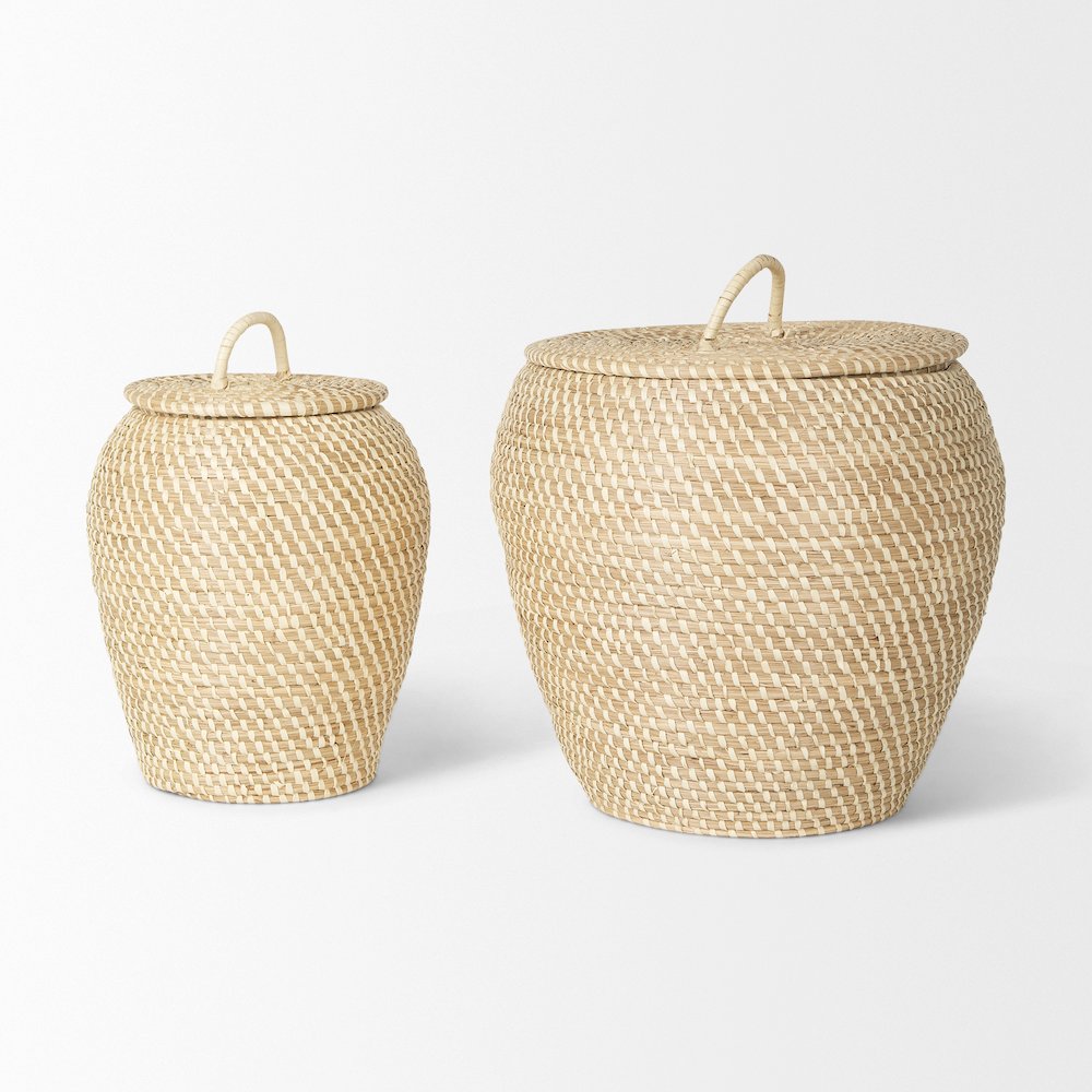 Set Of 2 Seagrass Floor Baskets Flat Handled Lid. Picture 6