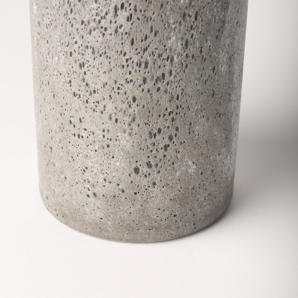 Emu Tall Black Gray Vase. Picture 3