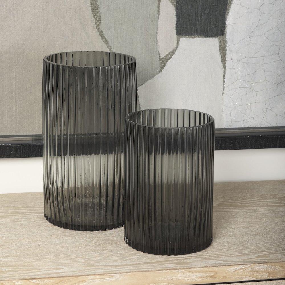 Dawn Short Smokey Black Glass Vase. Picture 4