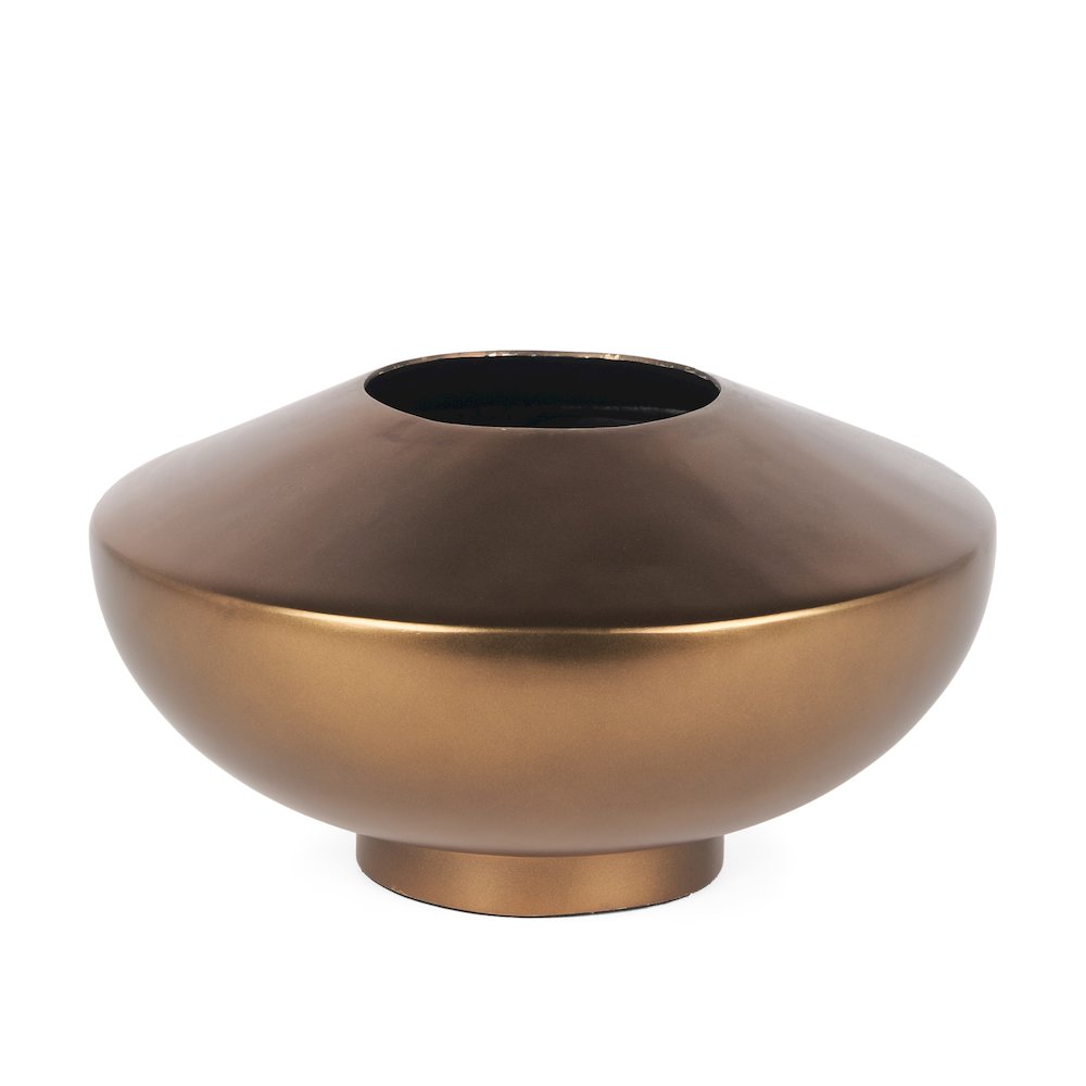 Quiana Large Gold Metal Vase. Picture 1