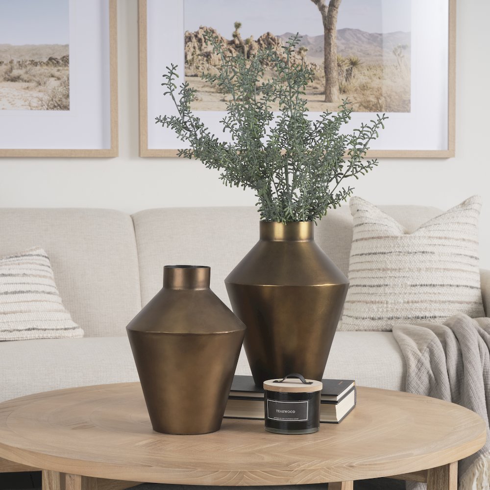 Perrin Small Brushed Gold Metal Decorative Vase. Picture 6
