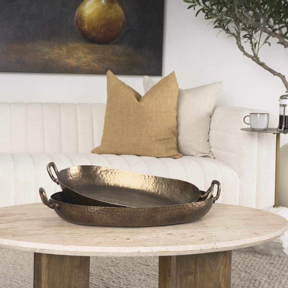Pama Hammered Gold Metal Decorative Trays (Set of 2). Picture 4