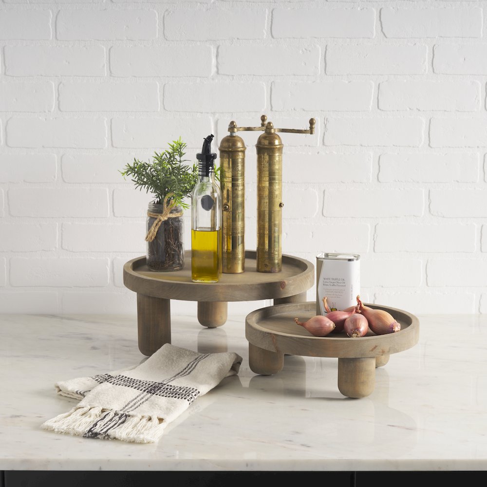 Virve Round Light Brown Wood Gray Wash Wooden Trays. Picture 2