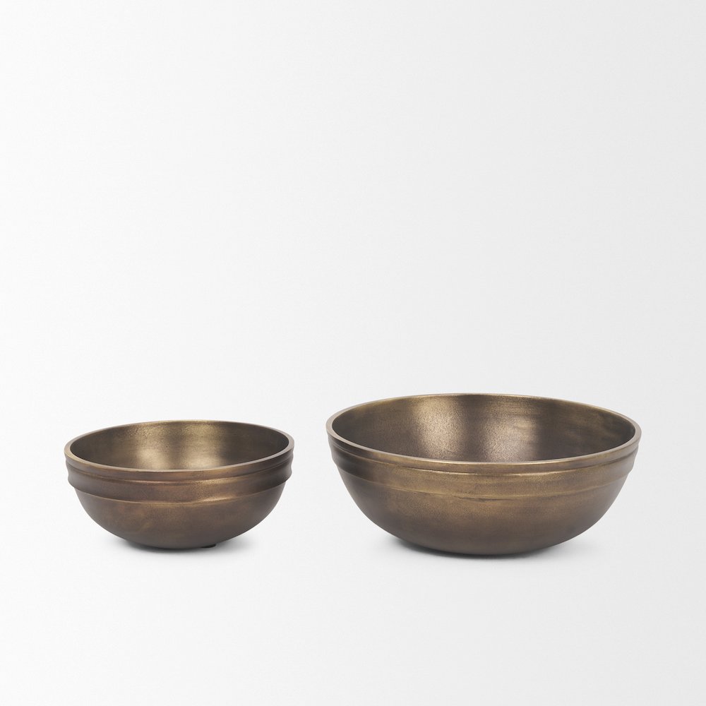 Decorative Brass Finished Cast Aluminum Round Bowls. Picture 4
