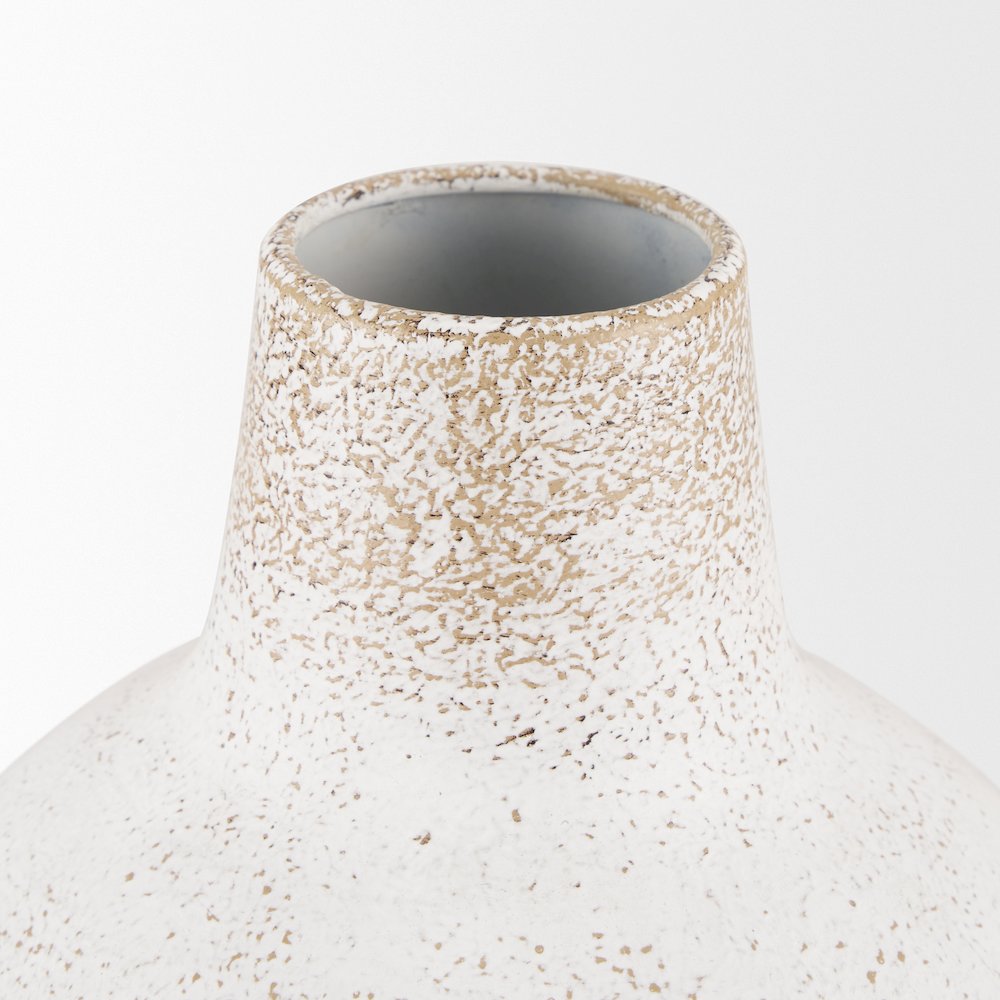 Tisha Small White Terracotta Distressing Metal Vase. Picture 7