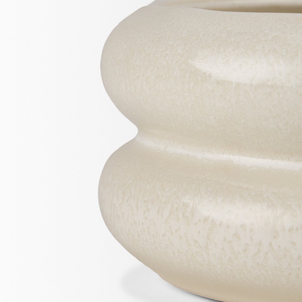 Twyla Short Cream Glazed Ring Pot. Picture 7