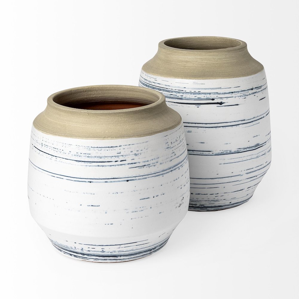 Sonnett Short White/Blue Ceramic Vase. Picture 3