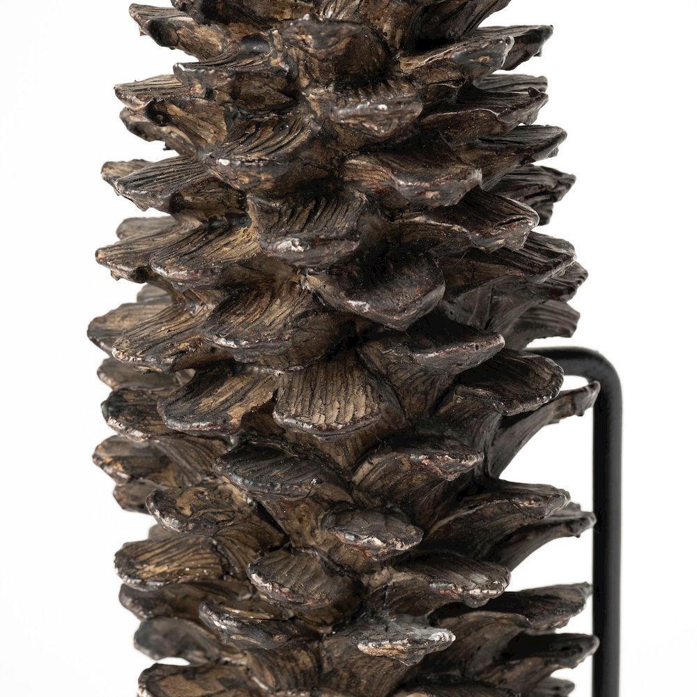 Pinterra (Small) 4L x 4W Brown Resin Pinecone Replica. Picture 5
