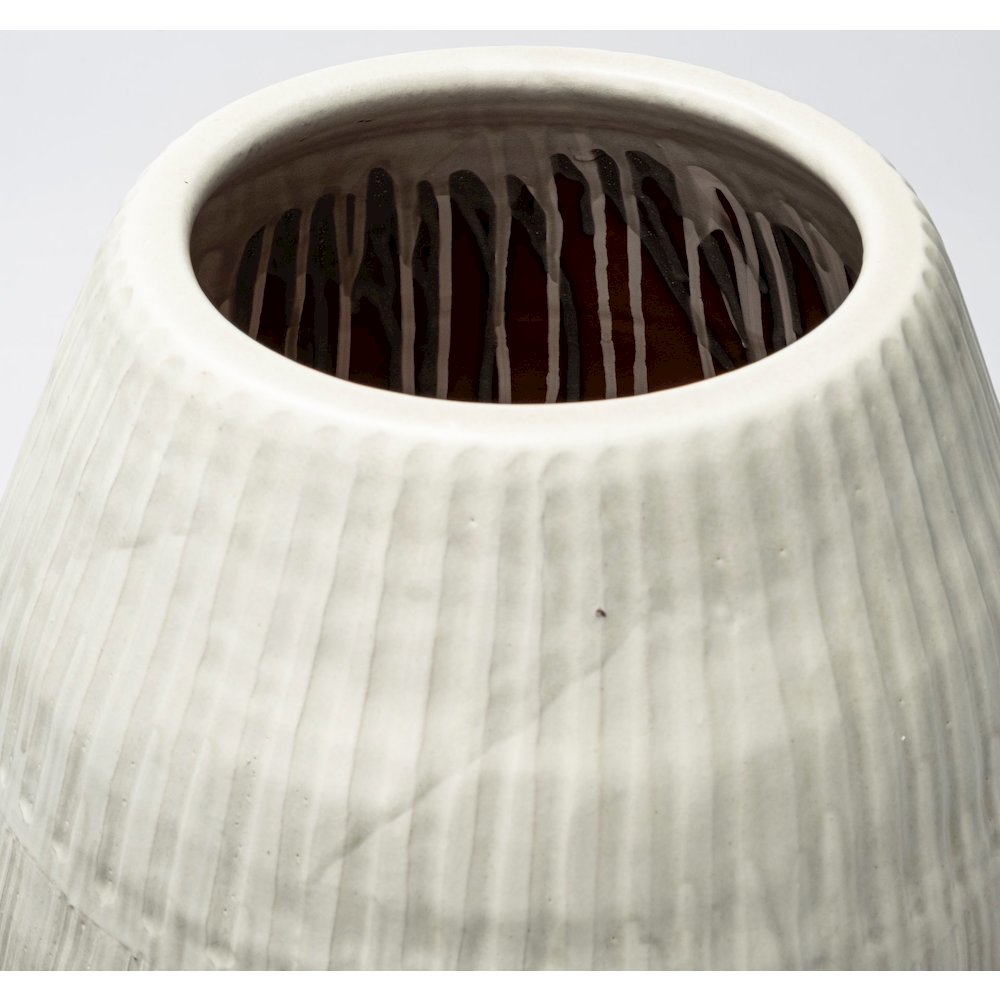 Reyan Small Pearl White Ceramic Striped Vase. Picture 5
