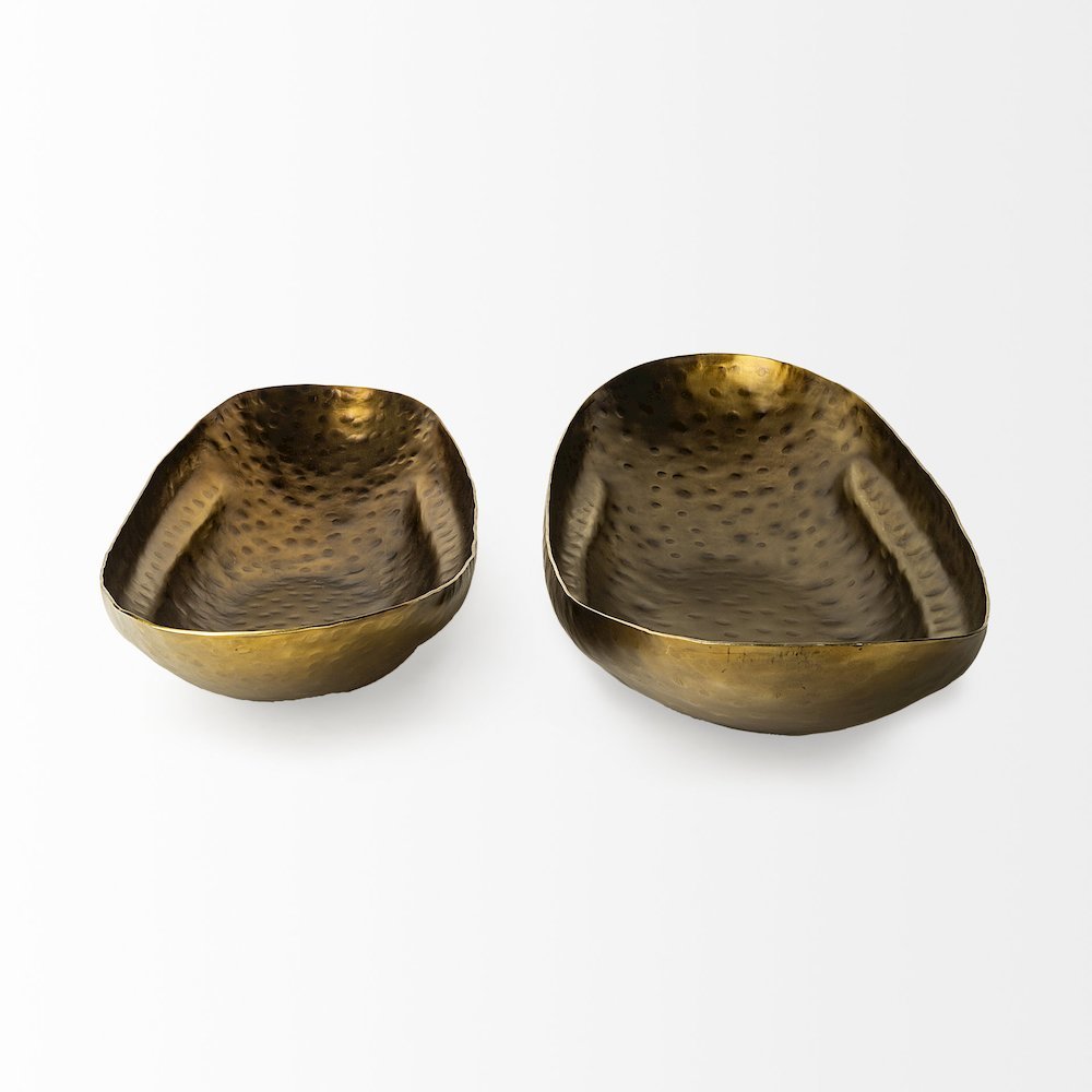 Karmen (Set of 2) Gold Hammered Oversized Bowls. Picture 2