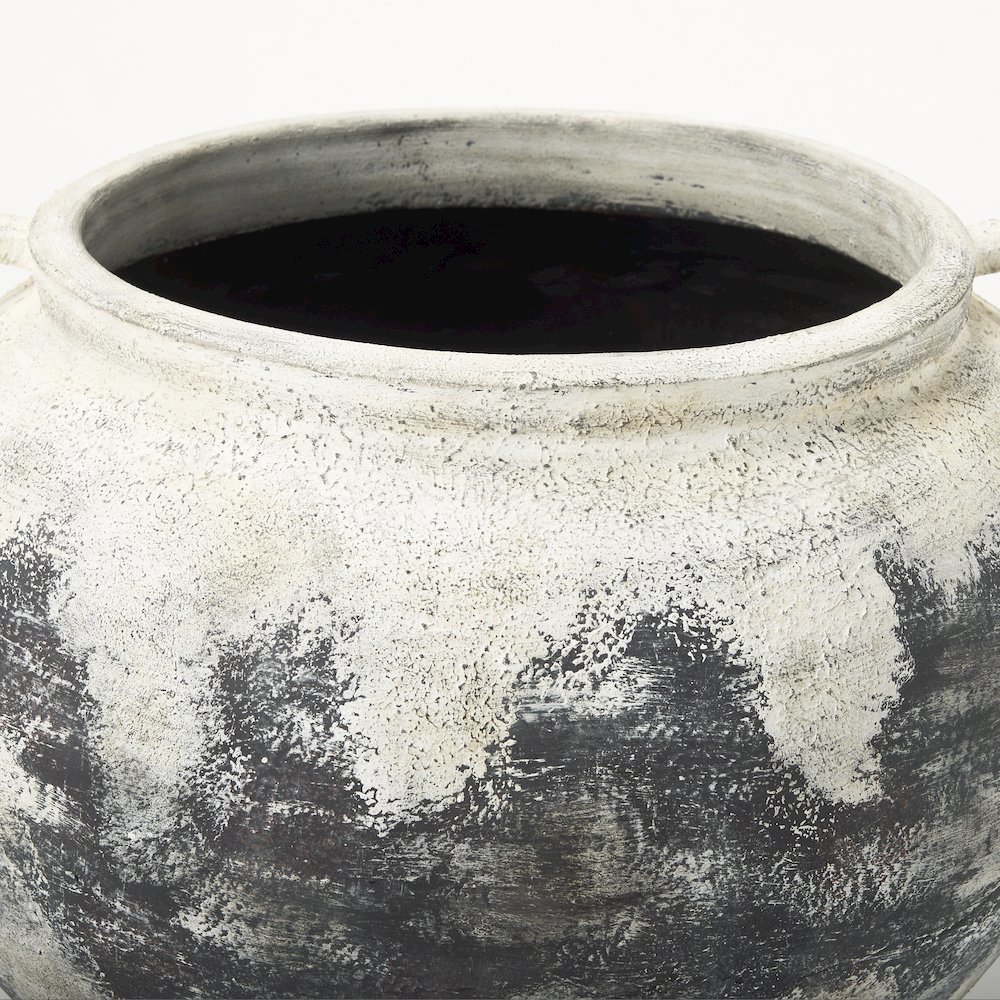 Boscia 15H Double Floor Vase. Picture 4