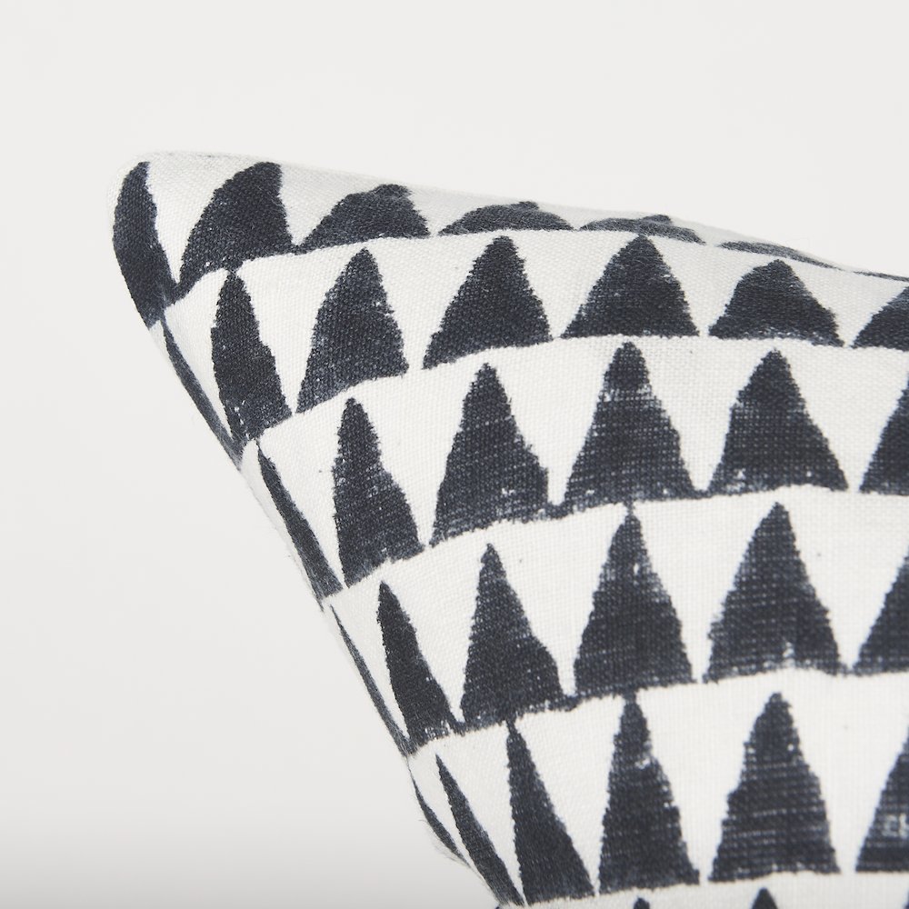 Jolie Cream w/ Black Print Linen Square Decorative Pillow  Cover. Picture 4