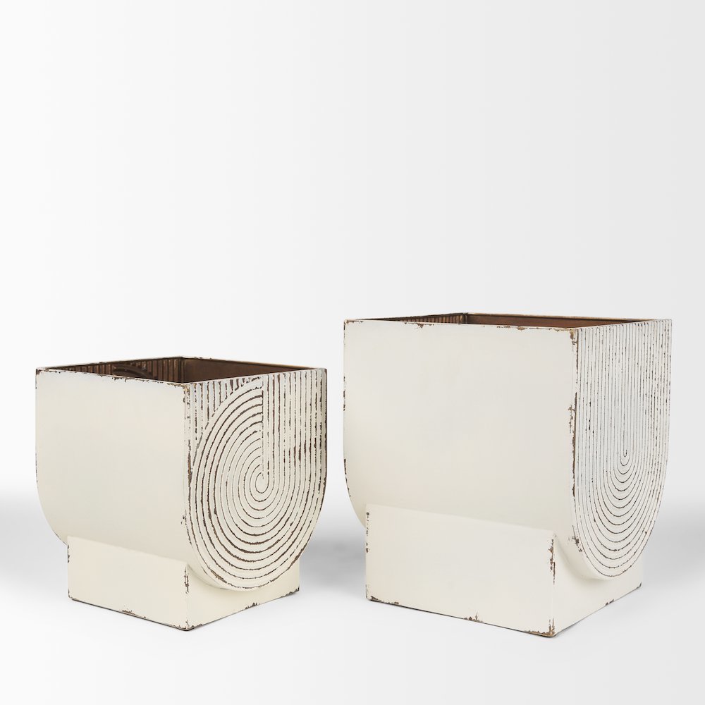 Medina Off White w/ Gold Antiquing Metal Planters (Set of 2). Picture 3