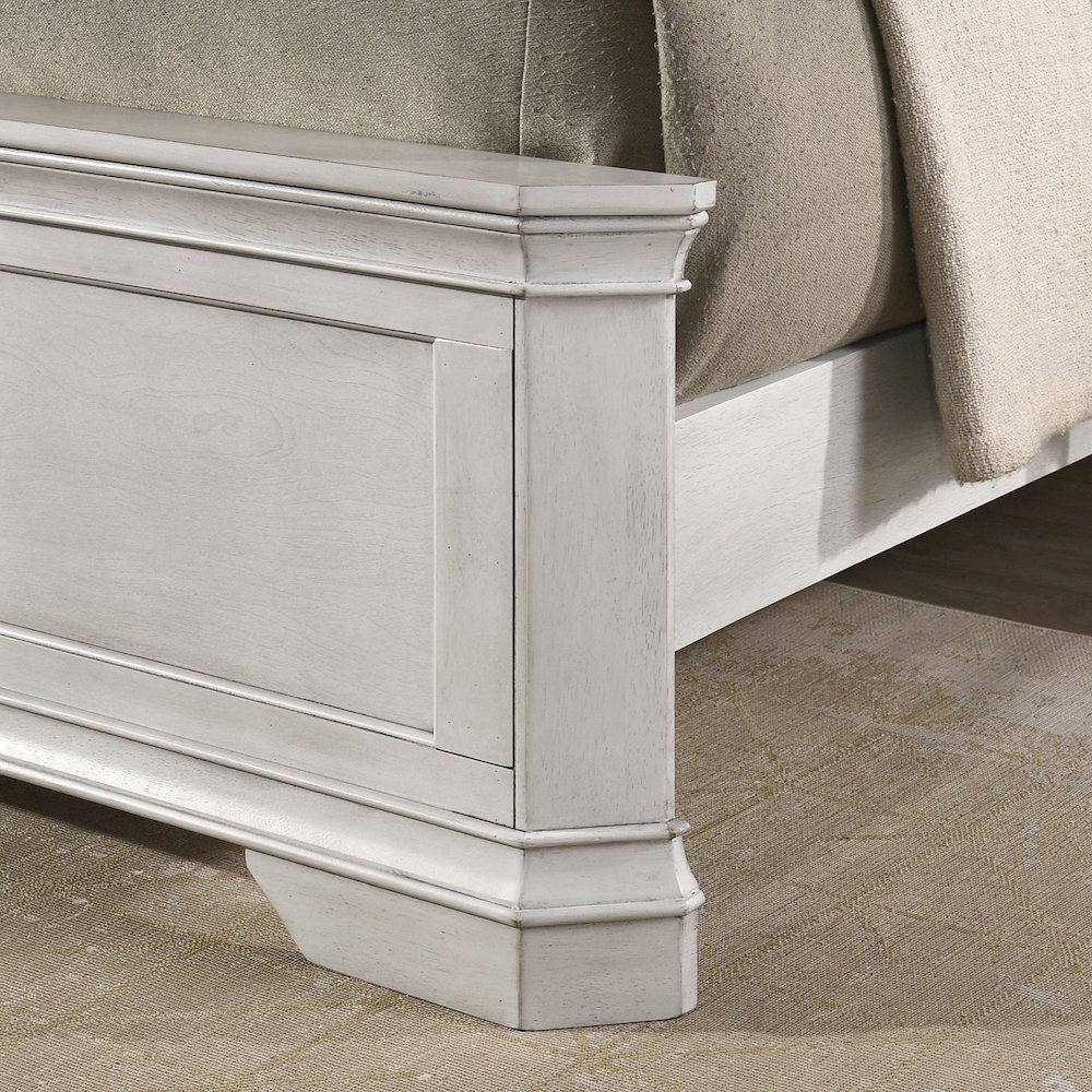 Maderne Wood Panel Bed, King, Antique White Finish. Picture 8