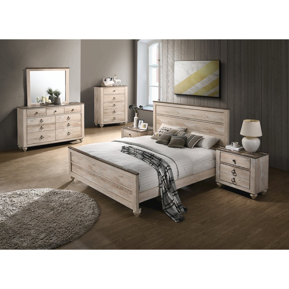 Imerland Contemporary White Wash Finish Panel Queen Bed. Picture 6
