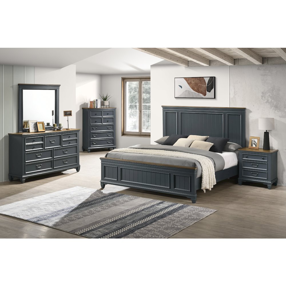 Clelane Wood Bedroom Set Panel King Bed, Dresser, Mirror, 2 Nightstands, Chest. Picture 3