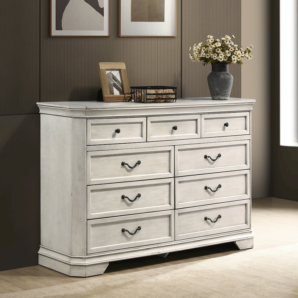 Maderne Wood 7-Drawer Dresser, Antique White Finish. Picture 2