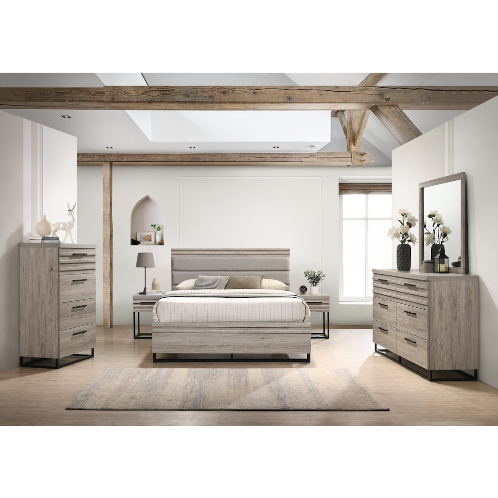 Panel Bed, Dresser, Mirror, 2 Nightstands, and Chest, Weathered Gray, Queen. Picture 2