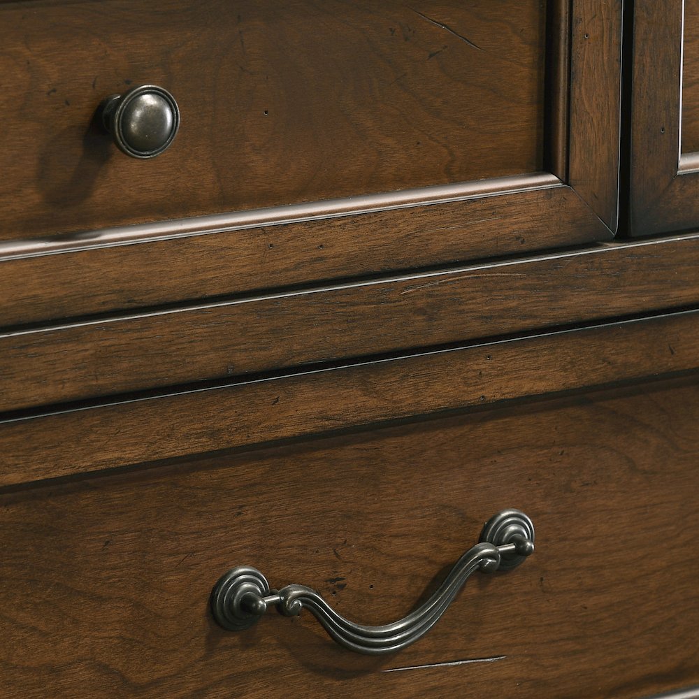 Maderne Traditional Wood 9-Drawer Dresser, Antique Walnut Finish. Picture 5