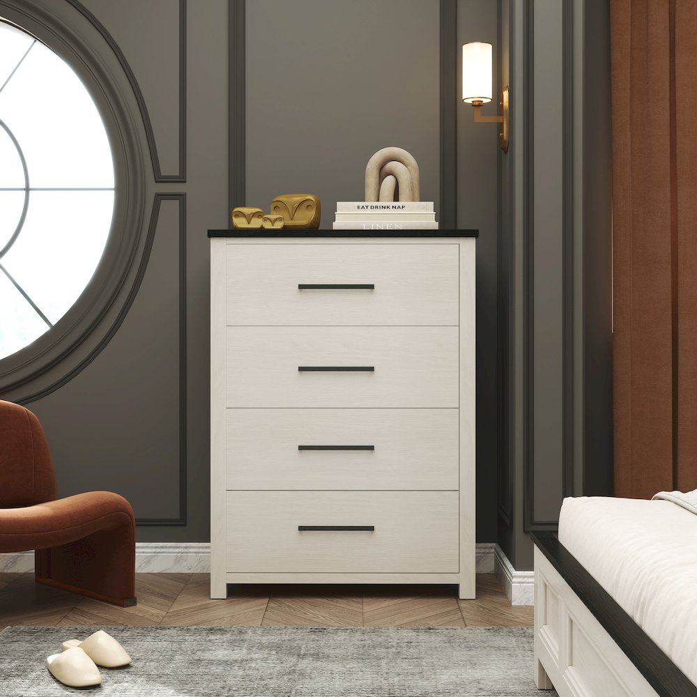 Realynn 5-Pc Bedroom Set, King Panel Bed, Dresser, Mirror, Chest, Nightstand. Picture 7