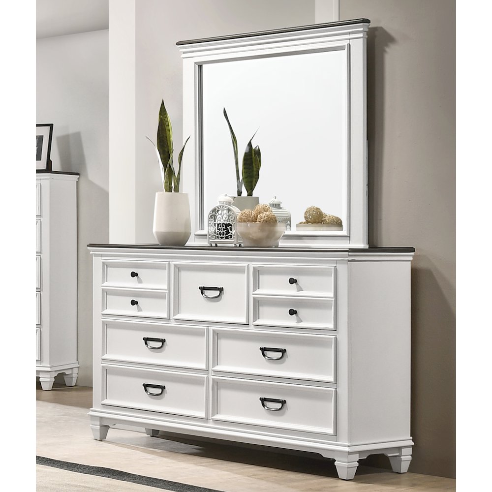 Clelane Wood Bedroom Set Panel King Bed, Dresser, Mirror, Nightstand, Chest. Picture 6