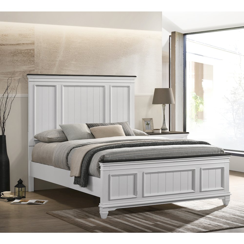 Clelane 3-Piece Wood Bedroom Set, Queen Bed and 2 Nightstands, Weathered White. Picture 4
