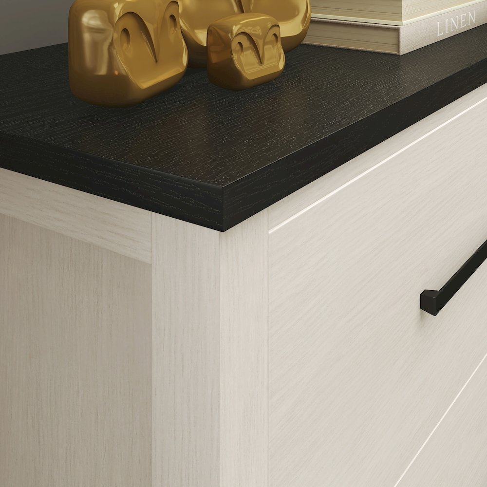 Realynn 6-Pc Bedroom Set, King Panel Bed, Dresser, Mirror, Chest, 2 Nightstands. Picture 11