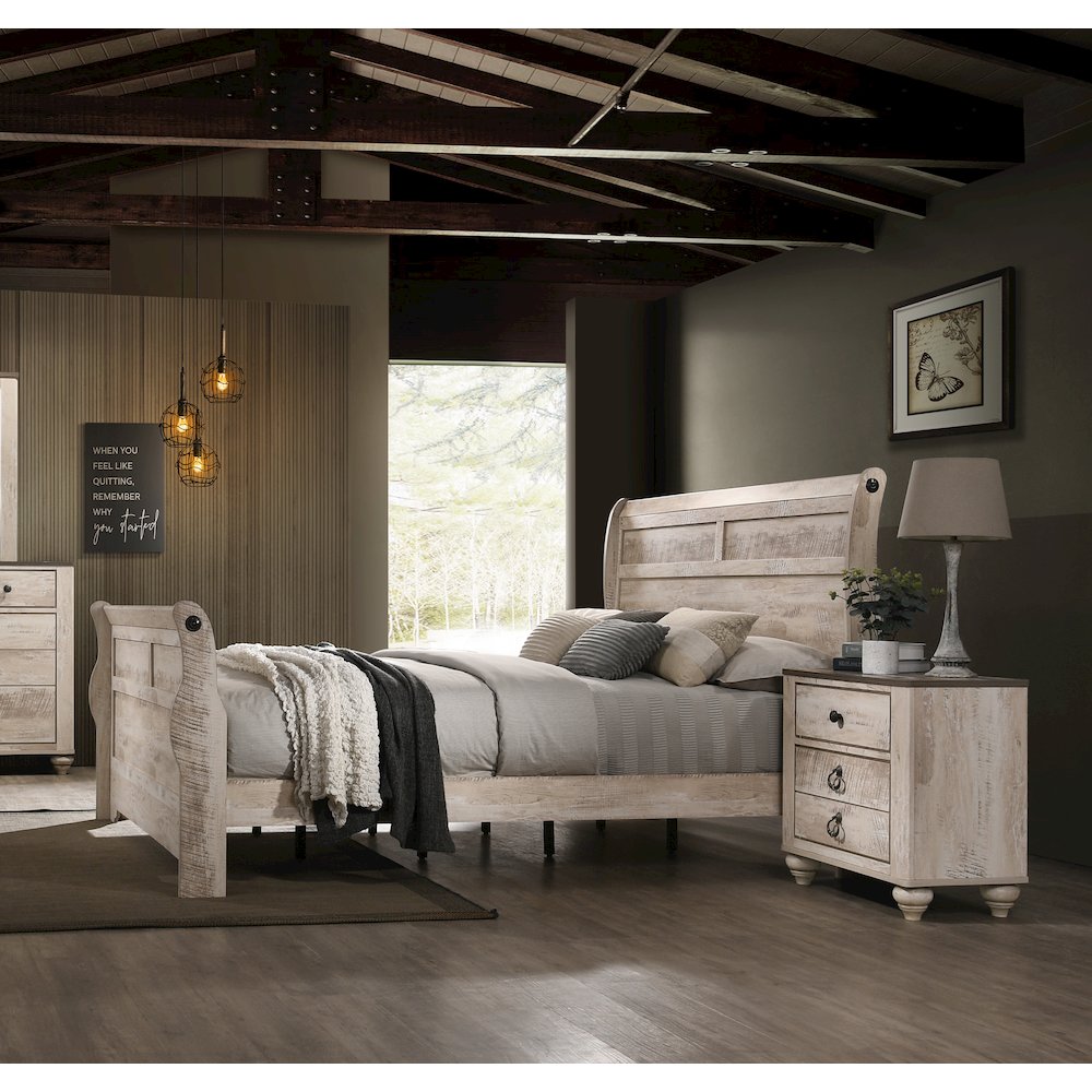 White Wash Finish 3-Piece Bedroom Set-Sleigh Bed and Two Nightstands, King Size. Picture 3