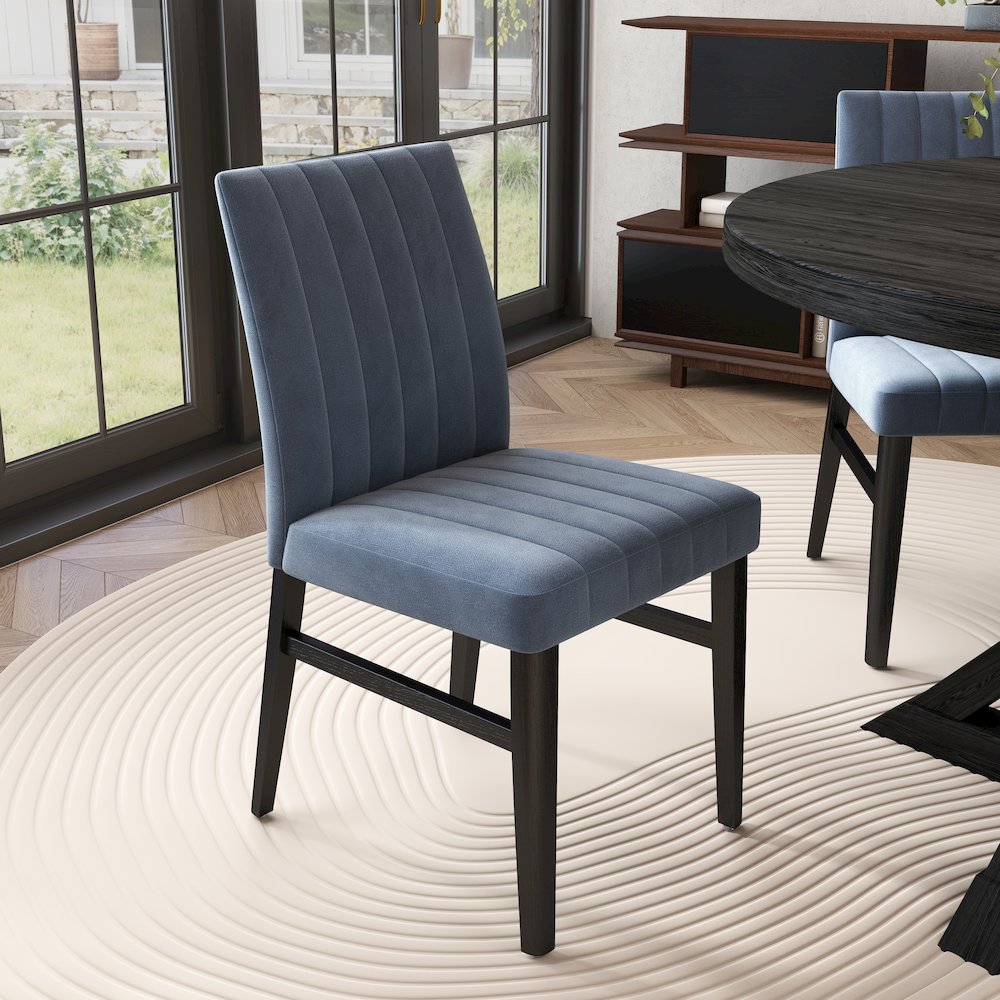 Walton 5-Piece Round Cross-Buck Table with 4 Side Chairs. Picture 9