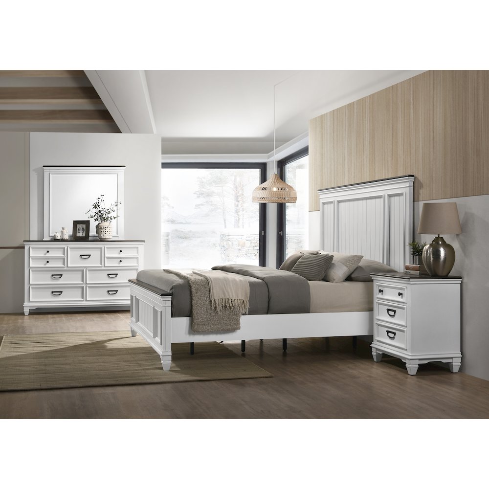 Clelane Wood Bedroom Set Panel King Bed, Dresser, Mirror, Nightstand, Chest. Picture 3