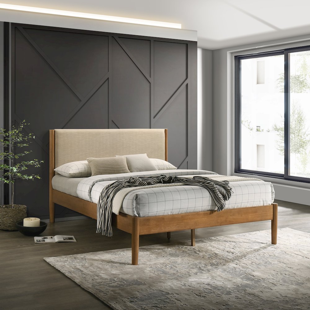 Vichy 2-Pc Rubberwood Bedroom Set, Platform Bed with Nightstand, Queen. Picture 3