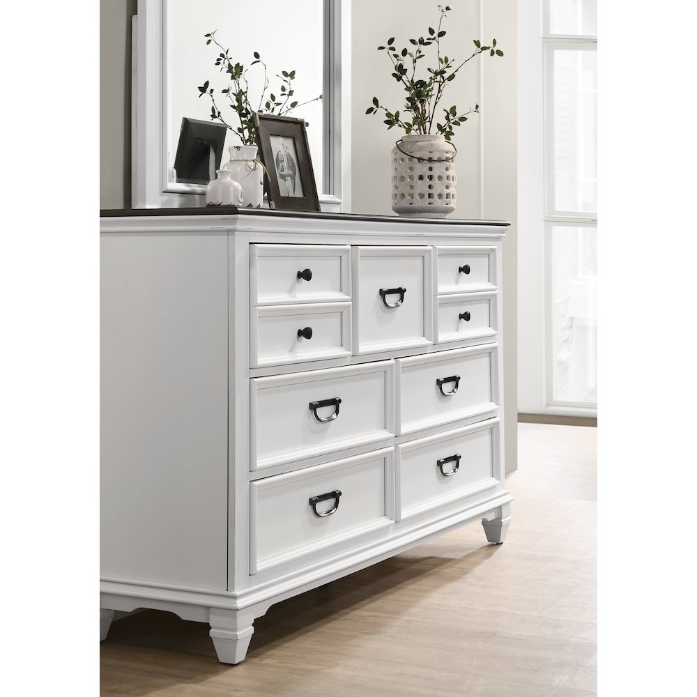 Clelane Wood Bedroom Set Panel King Bed, Dresser, Mirror, Nightstand, Chest. Picture 9
