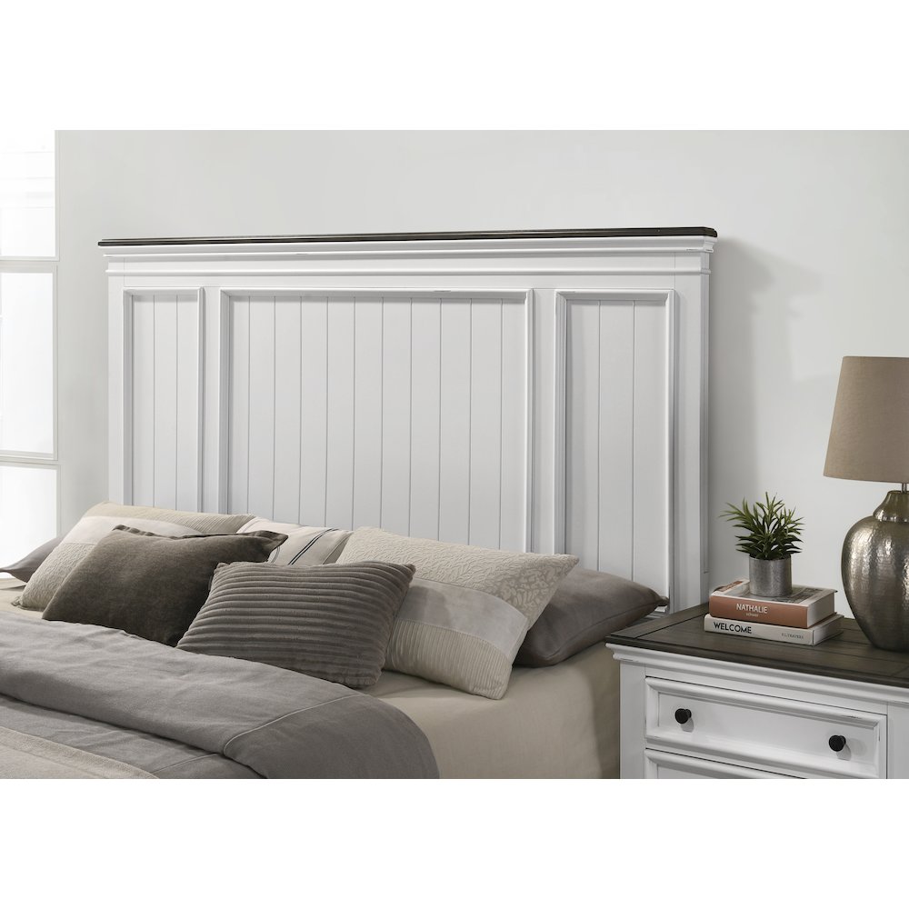 Clelane Wood Bedroom Set Panel King Bed, Dresser, Mirror, Nightstand, Chest. Picture 14