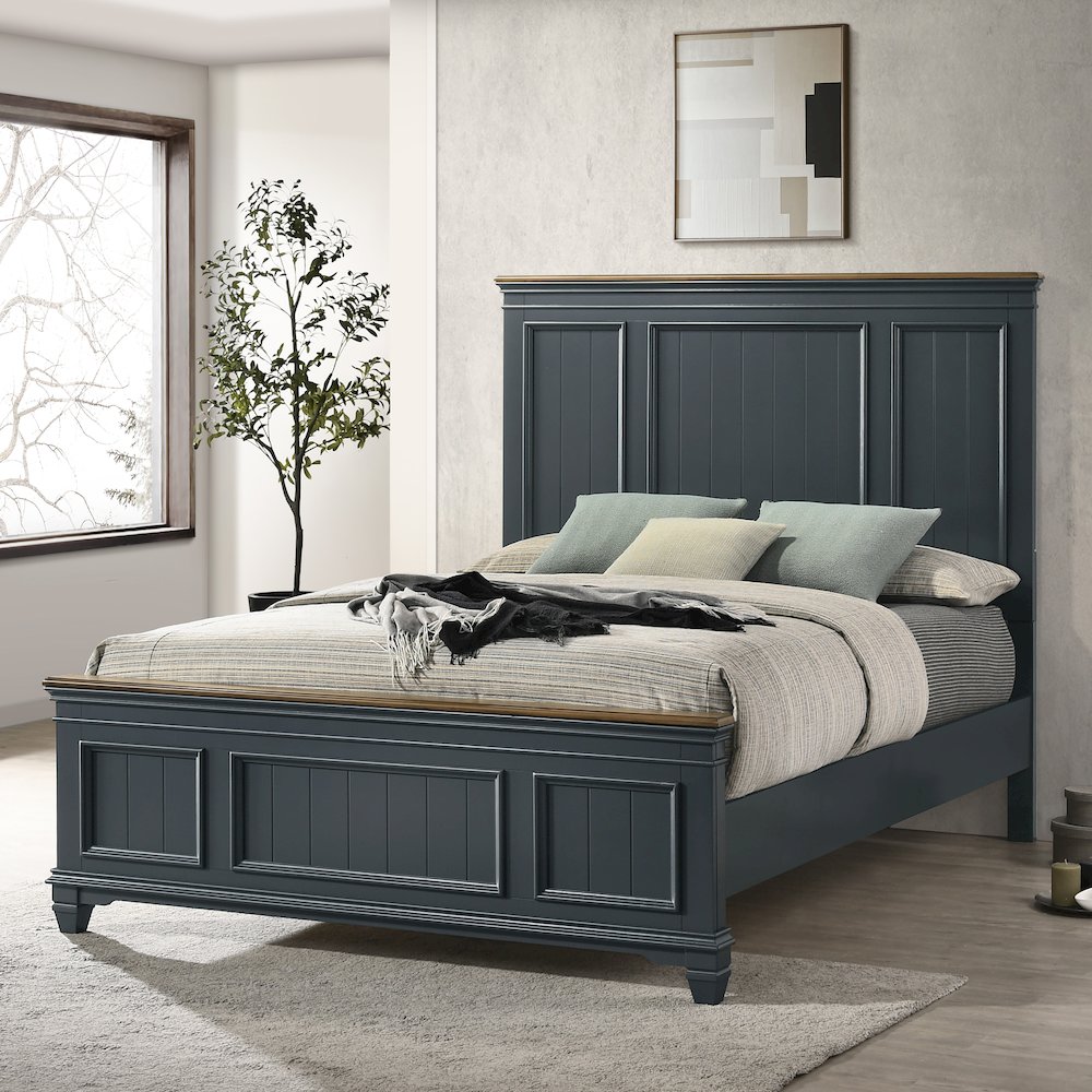 Clelane Wood Bedroom Set Panel Queen Bed, Dresser, Mirror, Nightstand, Chest. Picture 3