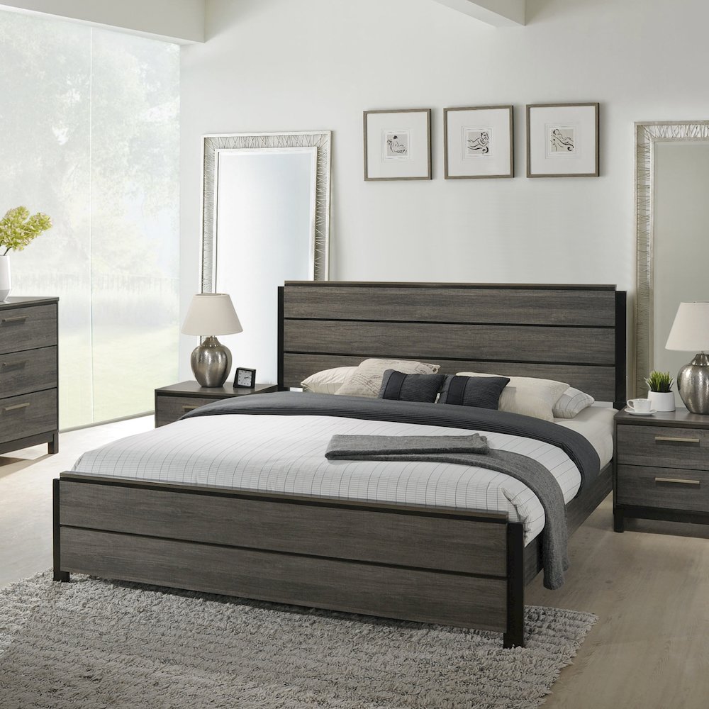 Ioana Antique Grey Finish Wood King Size Bed. Picture 3