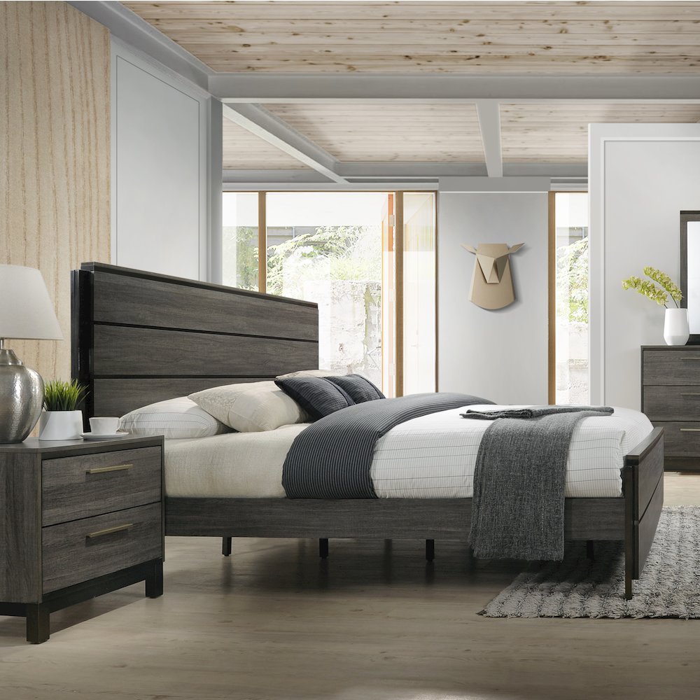 Ioana Antique Grey Finish Wood Queen Size Bed. Picture 2