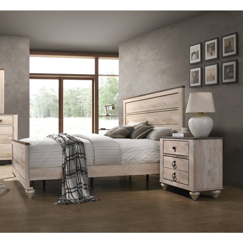 White Wash Finish 3-Piece Bedroom Set-King Bed and Two Nightstands. Picture 3