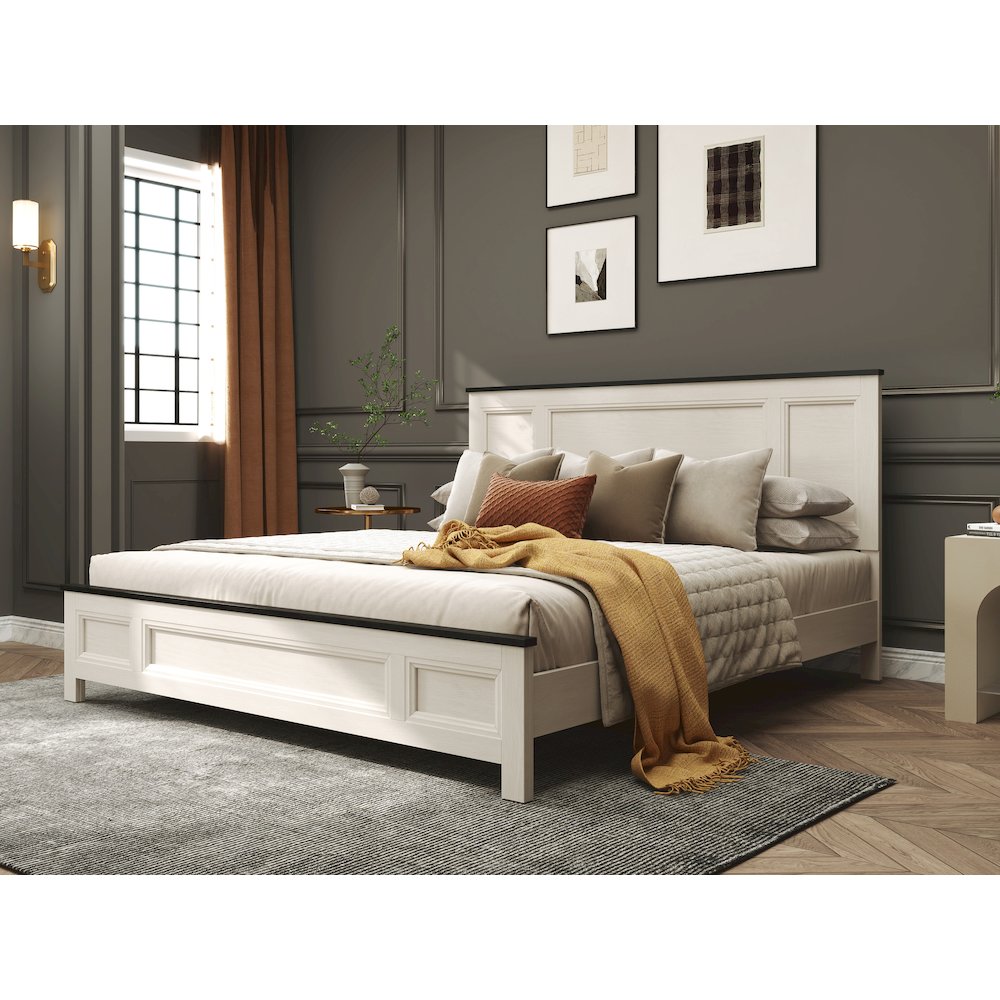 Realynn Panel Bed, Off-White Finish, King. Picture 2