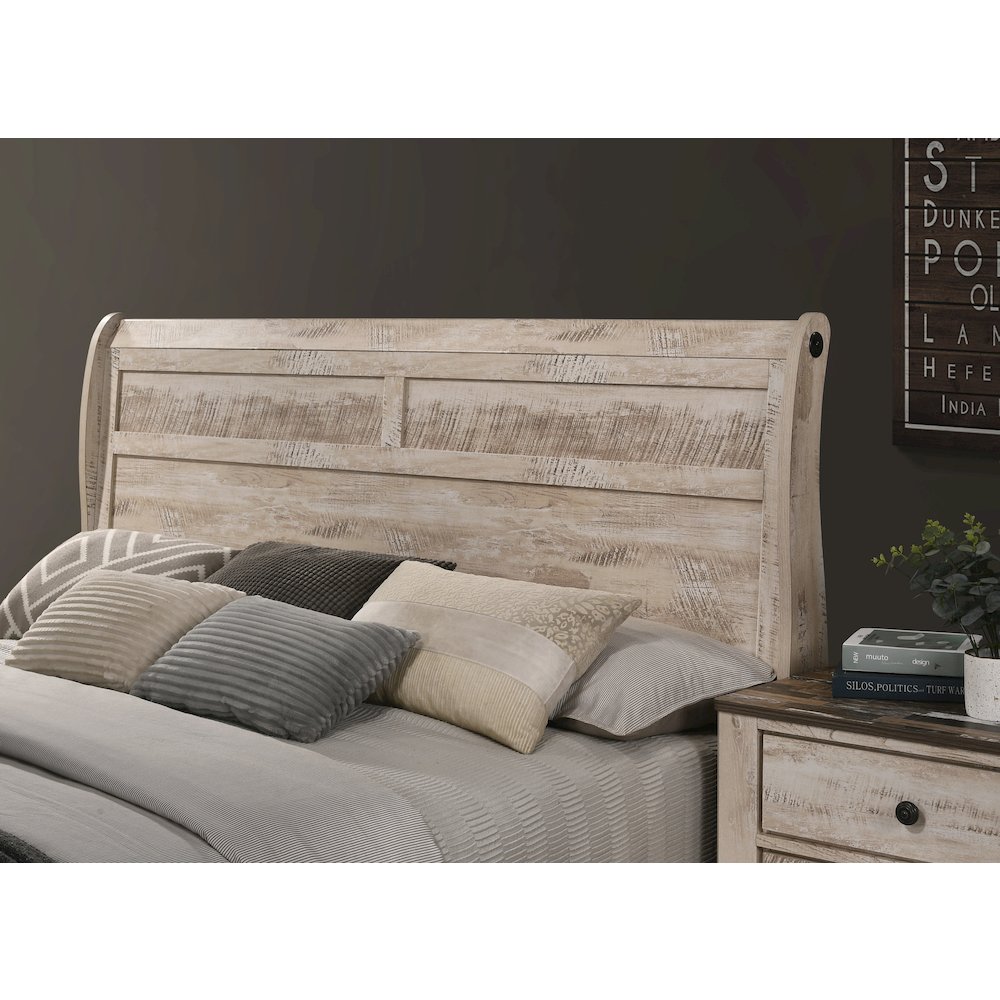 White Wash Finish 3-Piece Bedroom Set-Sleigh Bed and Two Nightstands, Queen Size. Picture 7