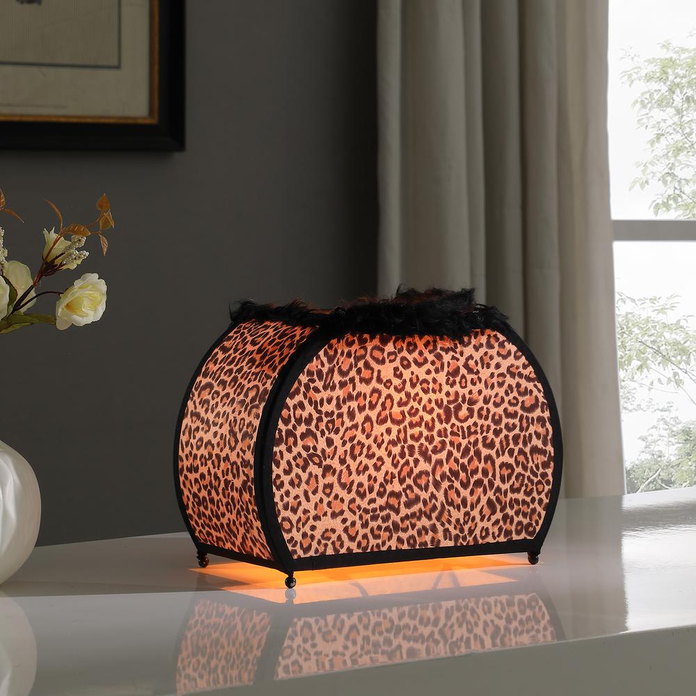 11.75" in LEOPARD ANIMAL PRINT PURSE w/ BLACK FAUX HANDLE TABLE LAMP. Picture 3