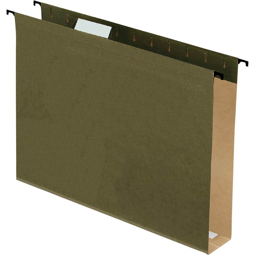 Pendaflex 1/5 Tab Cut Letter Recycled Hanging Folder - 8 1/2" x 11" - 2" Expansion - Green - 10% Recycled - 20 / Box. Picture 1